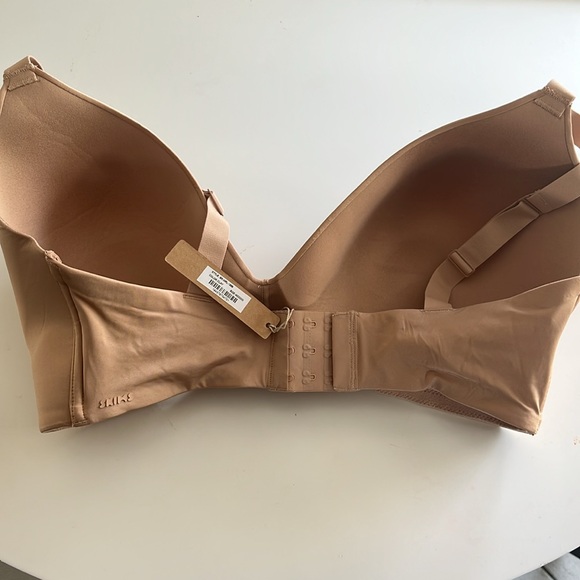 SKIMS Wireless Lightly Lined Bra‎ Size 40DDDD 40G - Picture 2 of 2